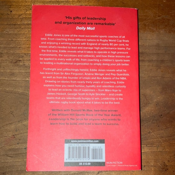 Eddie Jones Leadership Book - Lessons from my life in Rugby - Picture 3 of 10